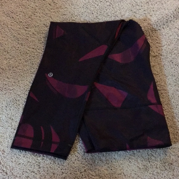 Lululemon All Sport Crop - Picture 3 of 7